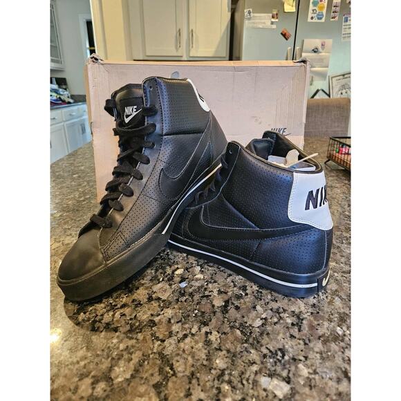 Nike Blazer Mid Black Perforated Leather High Tops Size 11.5 Mens - Picture 3 of 10